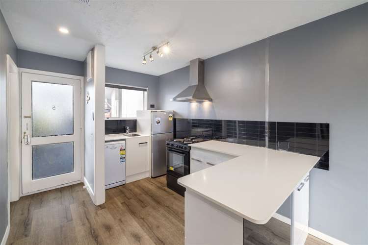 5/137 Olliviers Road Phillipstown_1