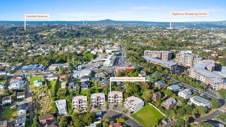 6/5 Monte Cassino Place Birkdale_24