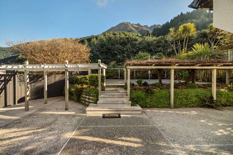 110b Wynyard Crescent Fernhill/Sunshine Bay_30