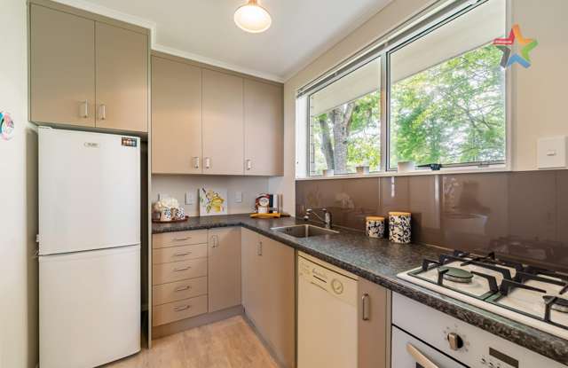 1/46a Hine Road Wainuiomata_2