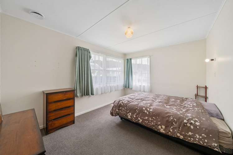 13 Kerepehi Grove Wainuiomata_7