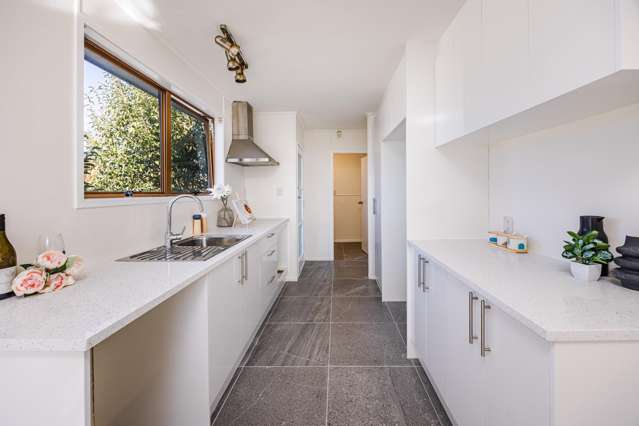 43 Catkin Crescent Papatoetoe_4