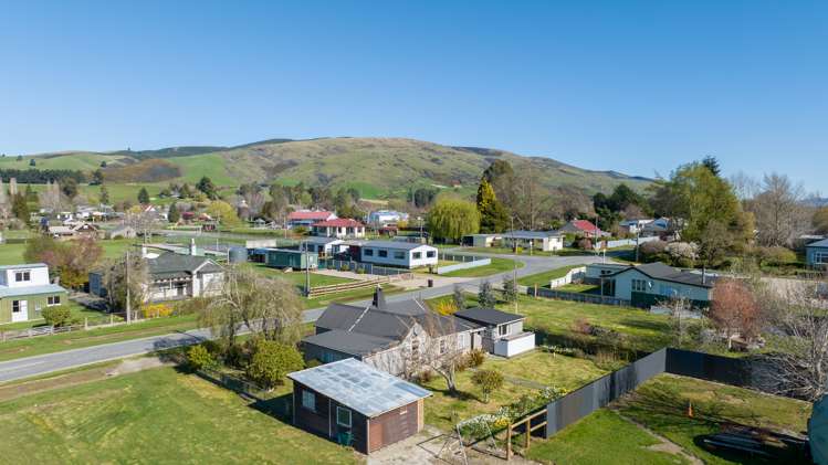 29 Swalwell Street Waikaia_13