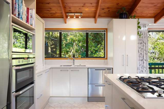 261 Konini Road Titirangi_4
