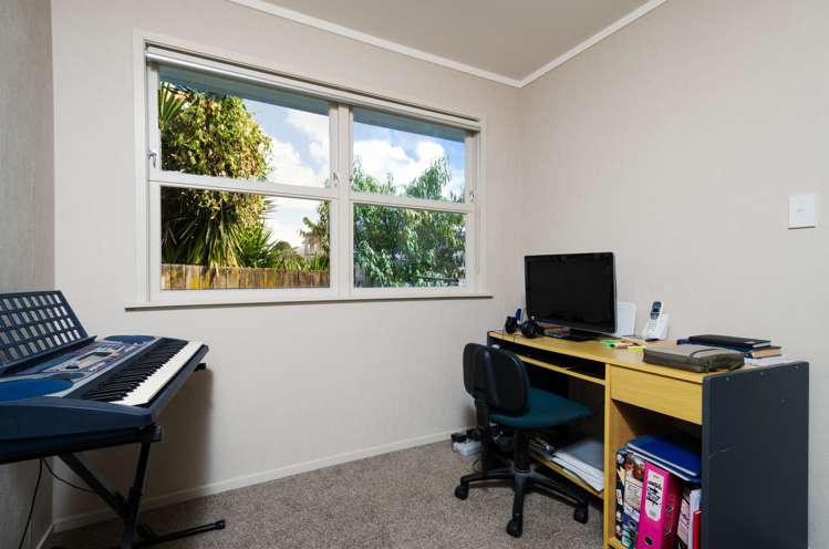 2/3 Talavera Place Te Atatu South_13