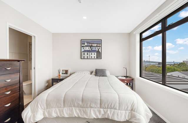 25/1 Glenside Crescent Eden Terrace_4