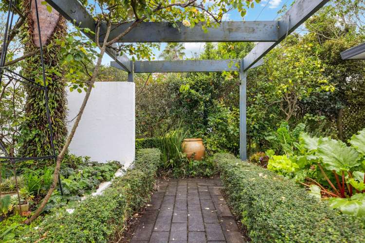 11 Jackson Place_2