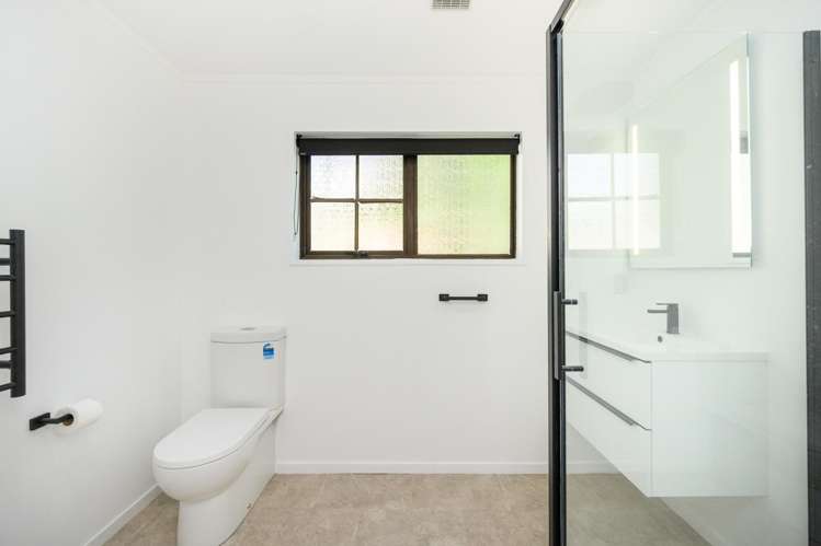 83b Rugby Street Awapuni_11