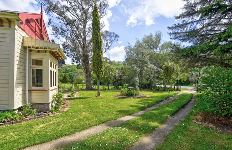 1394 Opaki Kaiparoro Road Mauriceville_17