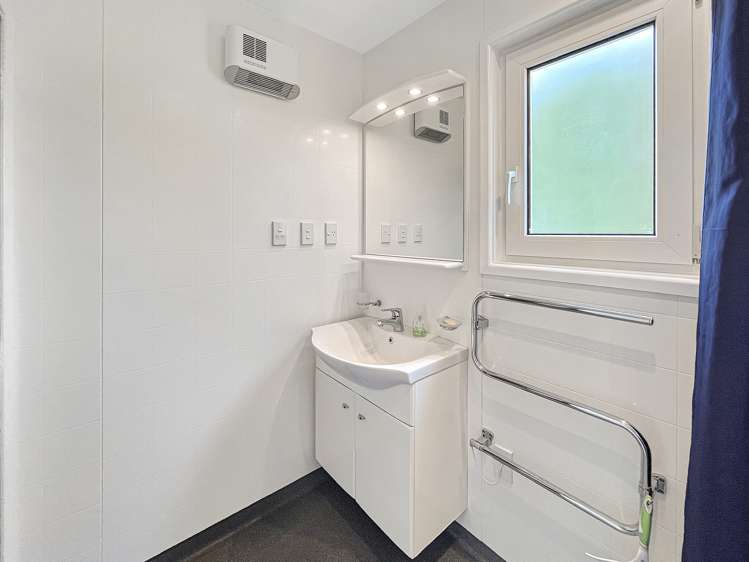 31 Maryburn Road Twizel_7