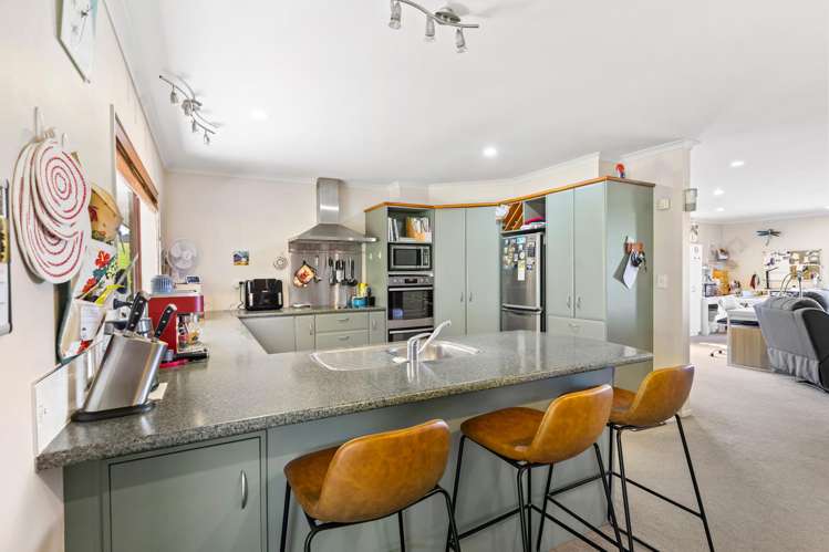 231 Valley View Road Otaika_6