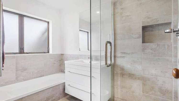 2/3 Frances Street Manurewa_16