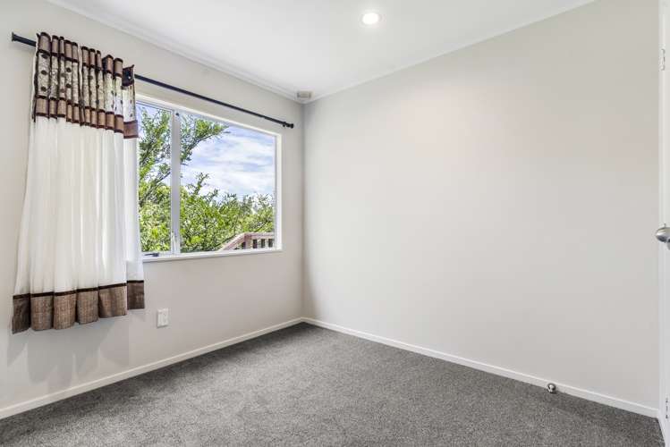 2/30 Bruce Road Glenfield_11