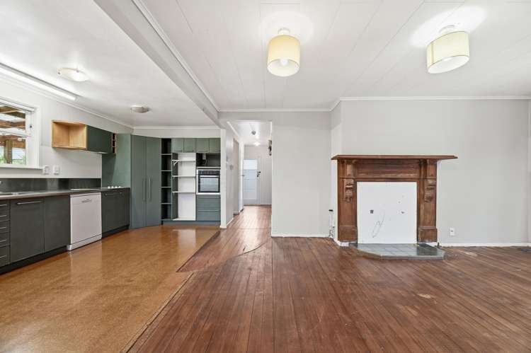 2 Puriri Crescent Hillcrest_6