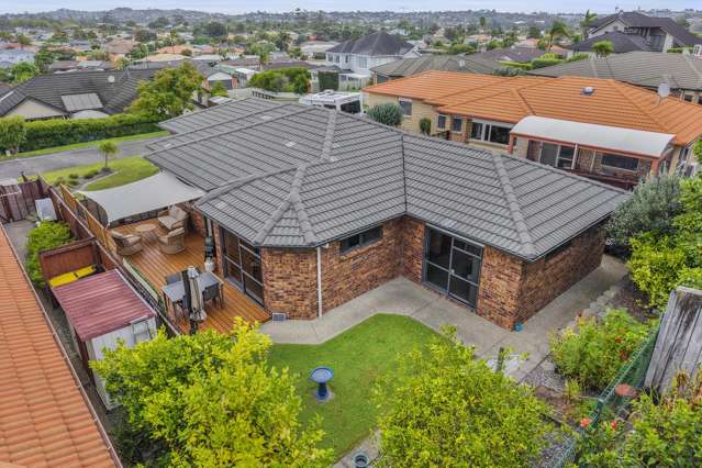 44 Chesterfield Way Orewa_3