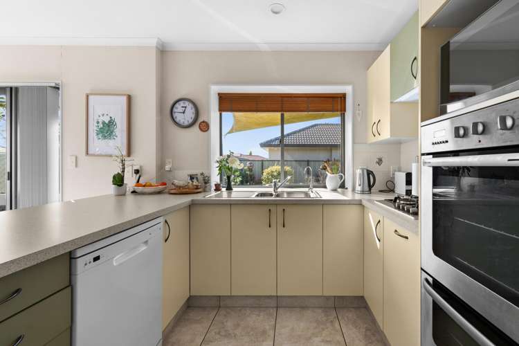 8 Rosehill Way_3