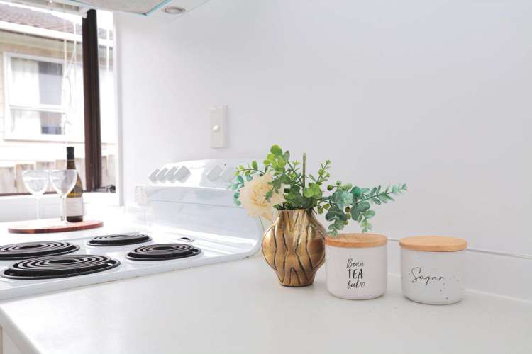 242a East Coast Road Forrest Hill_18