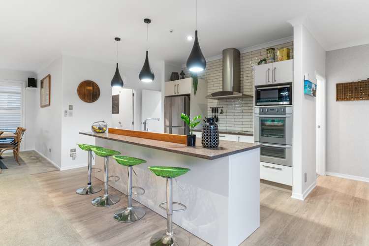 49 Oriental Parade Papamoa_10