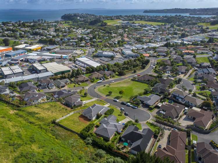 34 Barwick Place Stanmore Bay_14