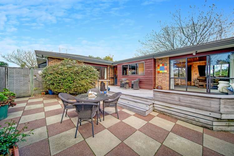 2/47 Headcorn Place Botany Downs_8