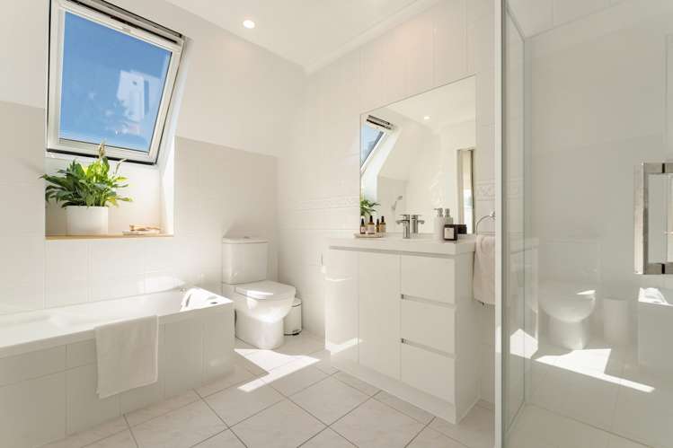 8/3 Leinster Avenue Mount Maunganui_13