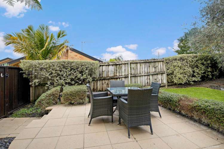 6 Chardonnay Rise Henderson_36