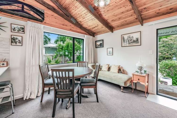 4 Russell Street Darfield_12