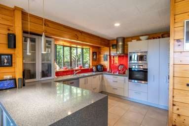 14 Woollams Road_4