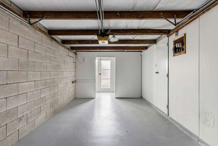 1/6 Akehurst Avenue New Lynn_13