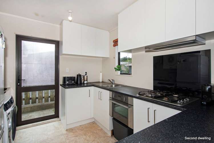 25 Memorial Drive Parahaki_23