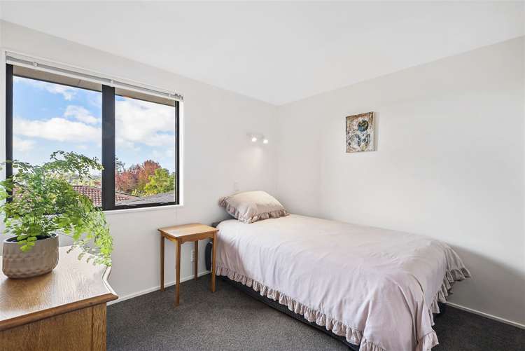 1 La Roche Place Northcote_18