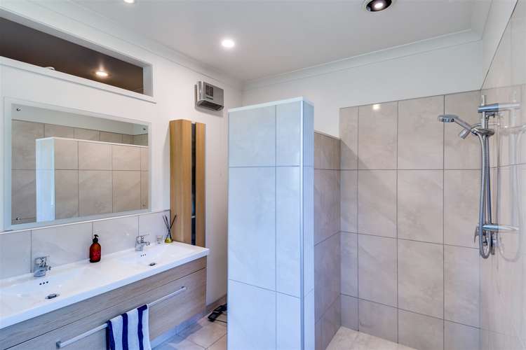 113 Kent Terrace Taradale_14