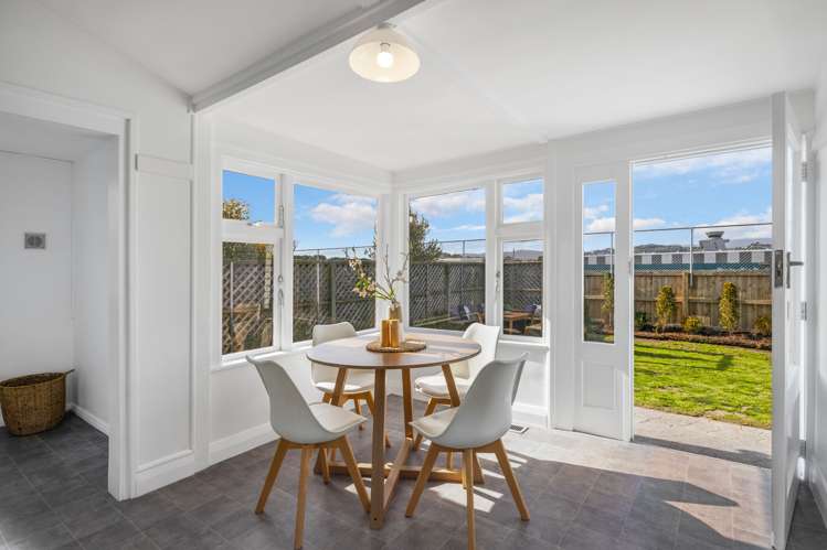 52 Puru Crescent Lyall Bay_8