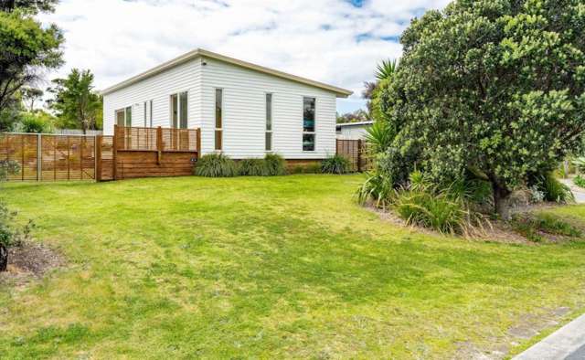 37 Seabreeze Road Mangawhai Heads_1