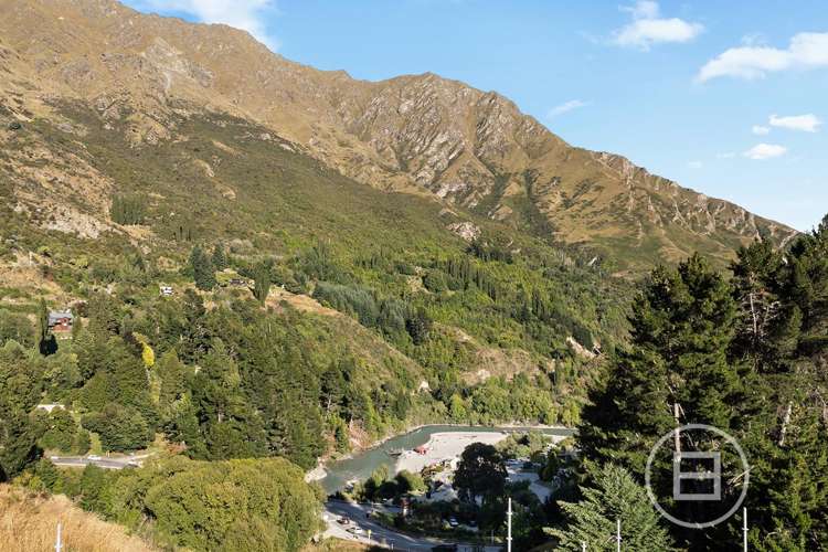 Residence 4/83 Atley Road Arthurs Point_11