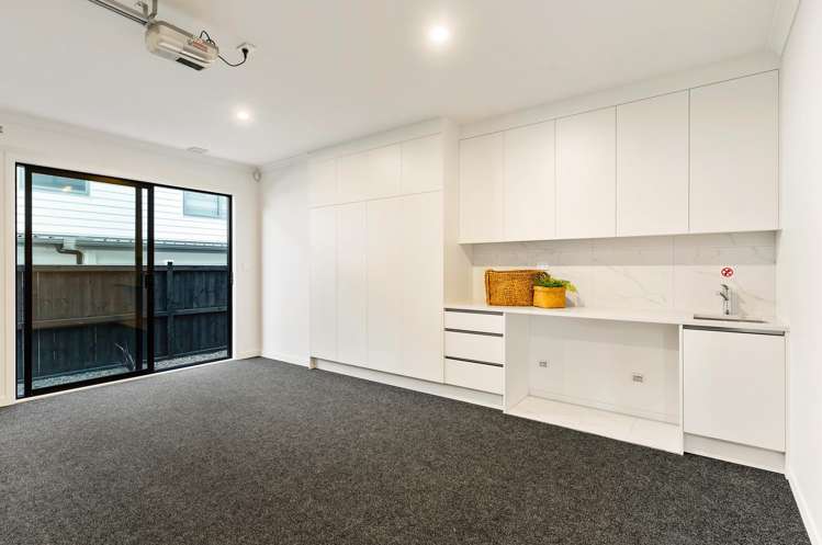 6 Luff Place Long Bay_38