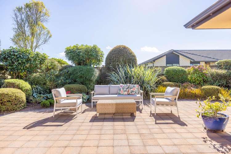 72 Barrington Drive Huntington_28