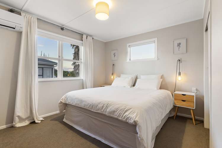 77 Fairclough Road Beach Haven_14