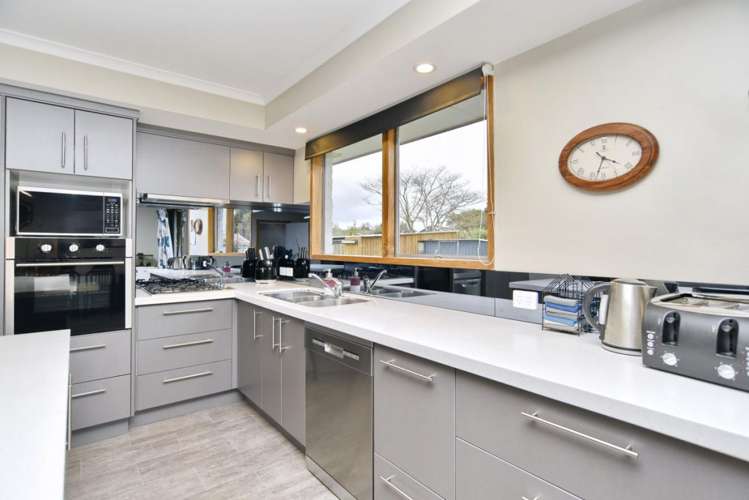 2 Bowie Drive Woodend_7