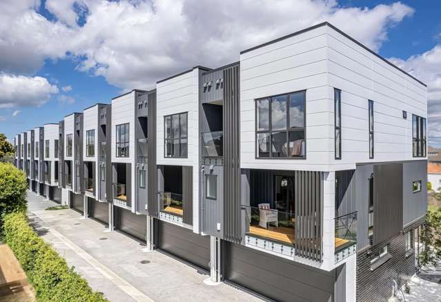 Mortgagee Sale in Epsom Double Grammer Zone