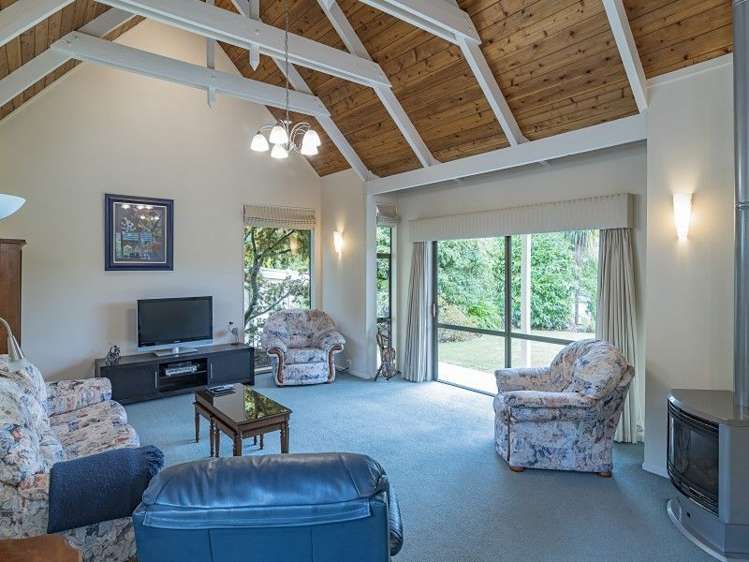 33 The Ridgeway Enner Glynn_5