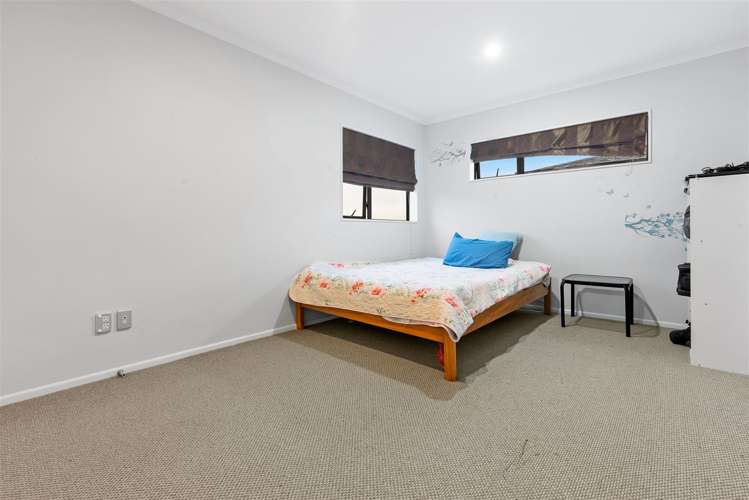 77 Valderama Drive Flat Bush_10