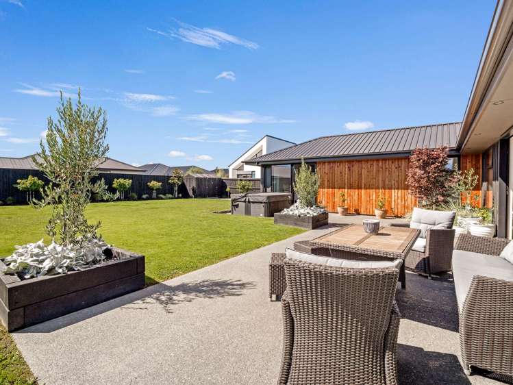 3 Wakeman Drive Lincoln_21