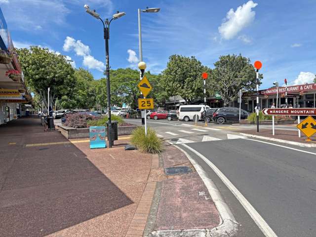 Suite 1/21A Coronation Road Mangere Bridge_1