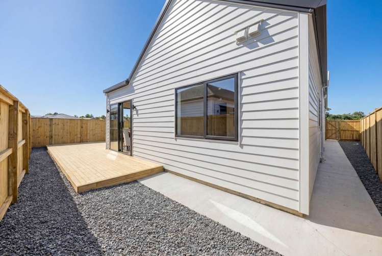 16 Putahi Crescent Opaheke_24