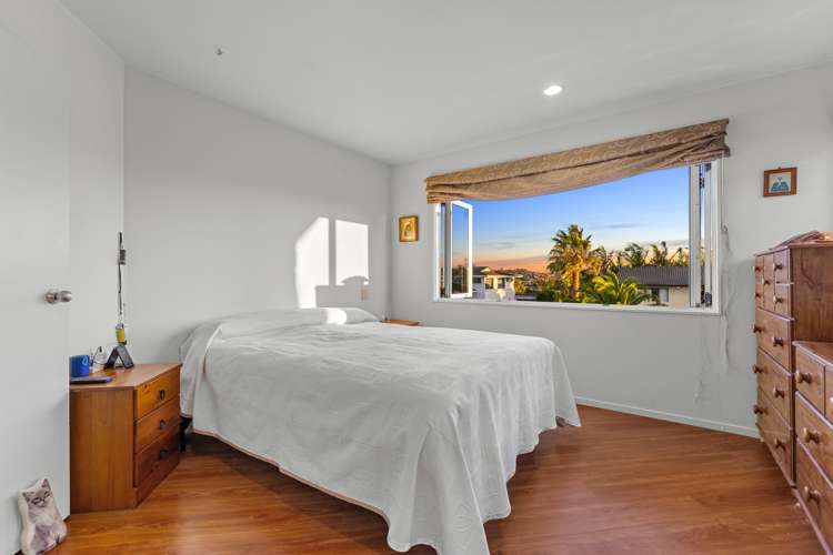 33 Gulf Crest Bucklands Beach_24