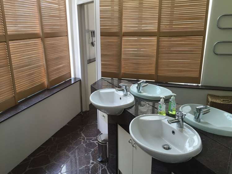 3f/2 Queen Street Auckland Central_13