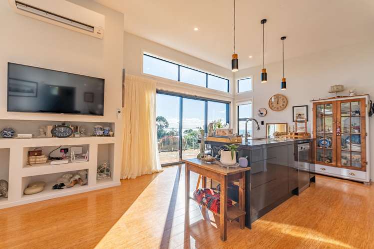 32A Tenby Street Moeraki_6