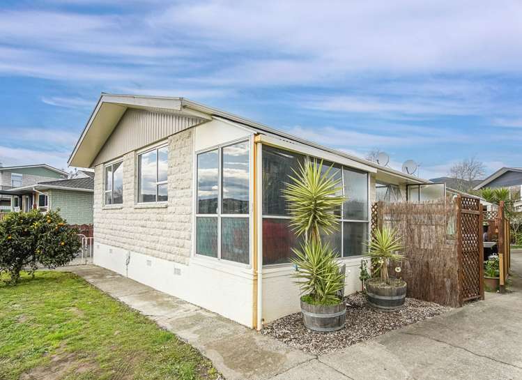 1/12 Cobham Crescent Stoke_1