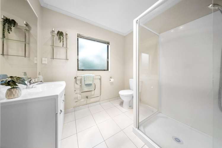 15 Lilybank Crescent East Tamaki_9